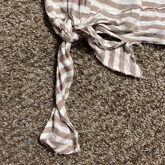 Love stitch off shoulder cropped long sleeve - Picture 4 of 6